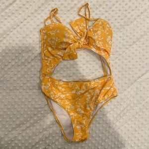 Zaul one piece bathingsuit